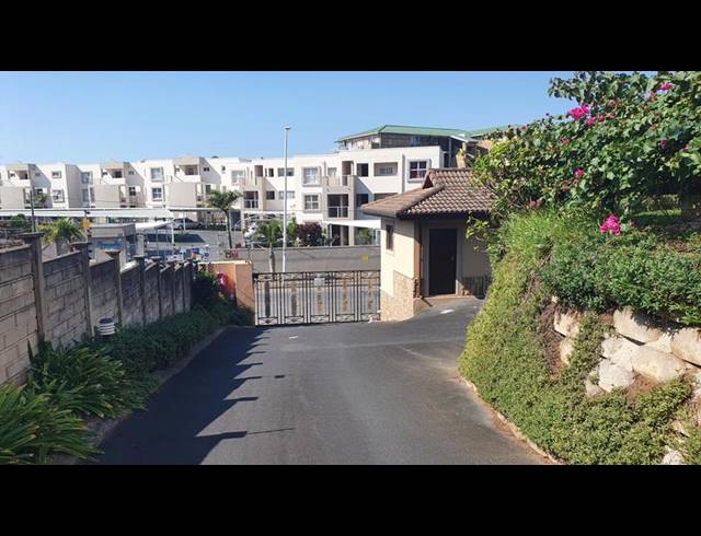 2 BEDROOM APARTMENT FOR SALE IN MARGATE BEACH